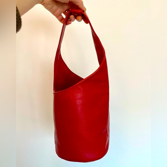 Reformation Small Silvana Bucket Bag - Picture 2 of 9